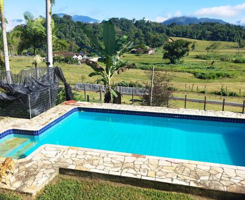 Pomerode House | Casa Suíça família 5 pessoas nr4 Suite master