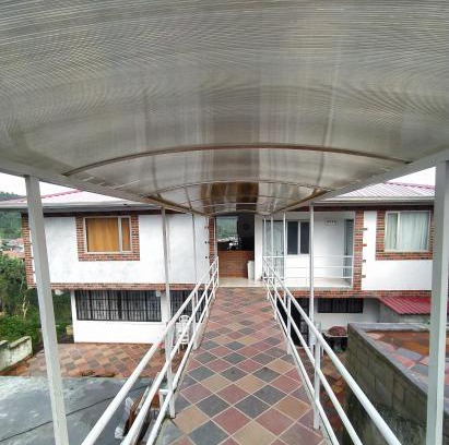 Libano House | Casa turística Santa Helena y el Danubio