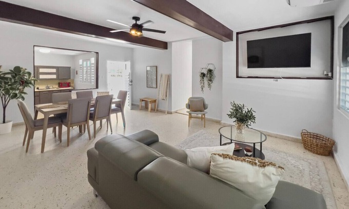 Santurce Villa | Casa Vasallo 2 | Comfy House W/3BDR @ Condado