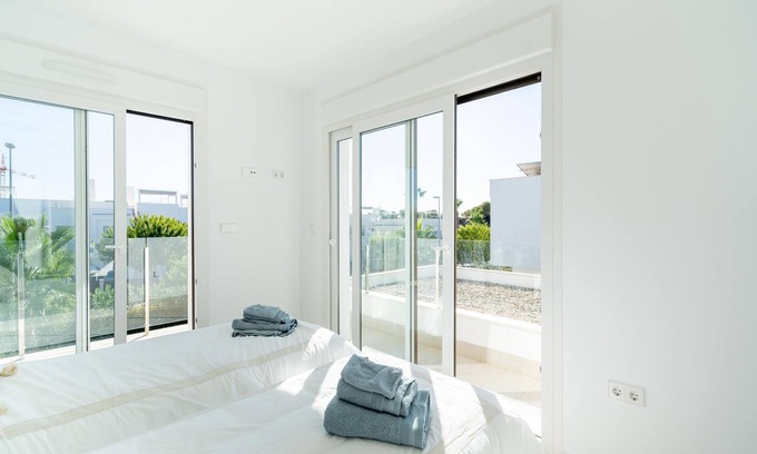 Lo Rufete House | Casa Vistabella Golf by Belvilla by OYO