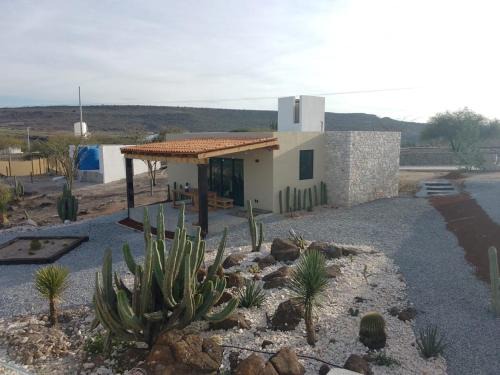 Cadereyta de Montes House | Casa Xahá