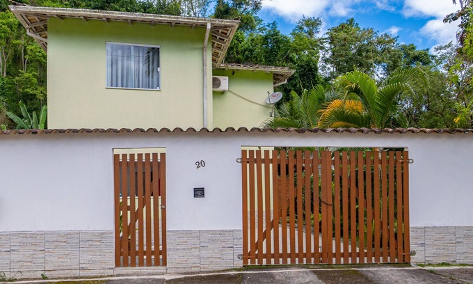 Paraty House | CasaDescansoParaty. 5 minutes from the center. Between beaches and waterfalls. Lots of peace!