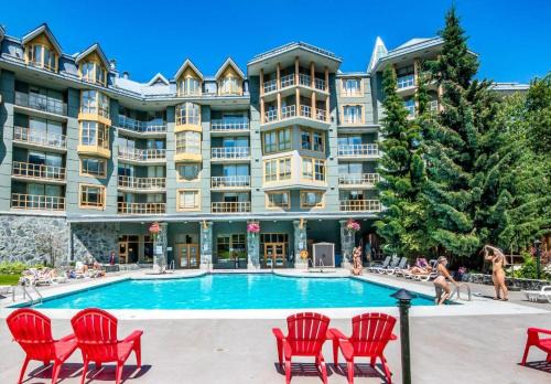Village North Apartment | Cascade Lodge Studio-steps from village