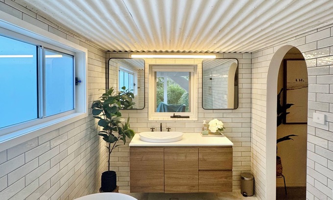 Blue Mountains City Council Apartment | Cascades Guest House Leura - tranquility right on the National Park