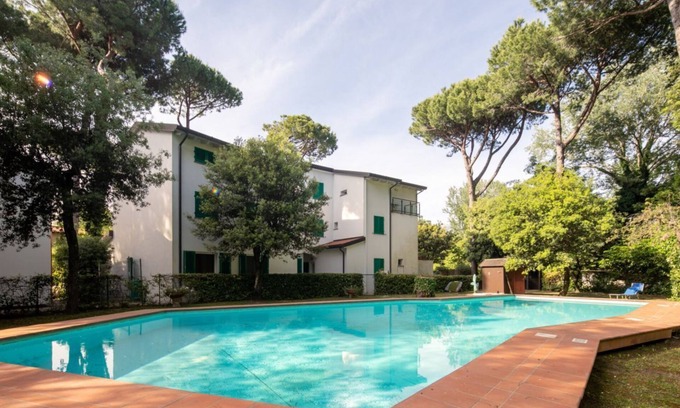 Forte dei Marmi Cottage | Casina Simonetta by MMega