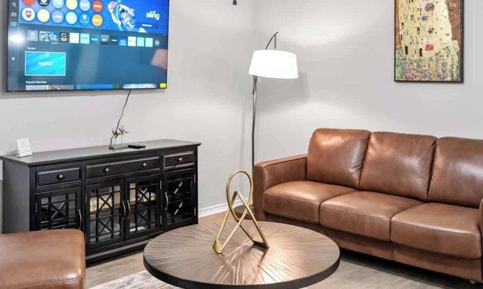 Tyler House | Casita Baxter Summary