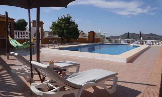 Almogia Bed & Breakfast | Casita Mayo Almogía - comfortable guest accommodation for up to 6 people