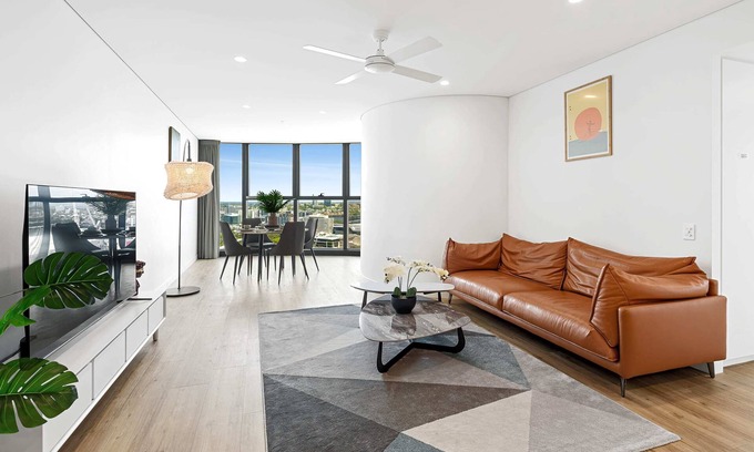 Brisbane Central Business District Apartment | CASSA ONE - River-View 2 Bed Apt with free parking