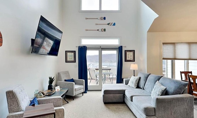 McHenry House | Cassiopeia