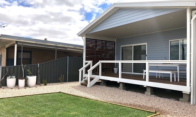 Yorke Peninsula House | Cast a Line at 29