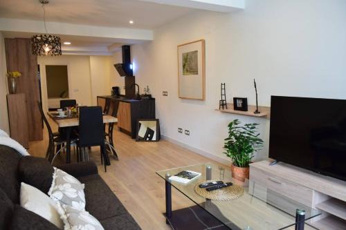 Gijon-Este Apartment | Castañu Espacioso apartamento a 9 min de la playa