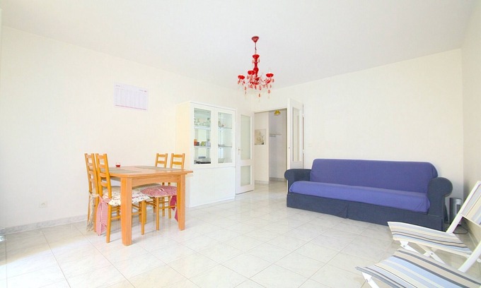 Old Town House | Castel hill of Nice and very quite AND A MODERN BULDING