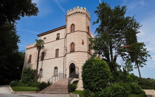 Fano Hotel | Castello Montegiove