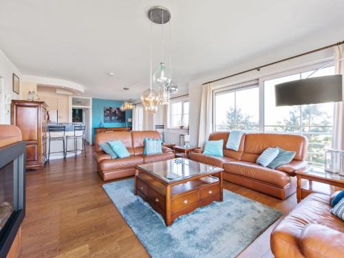 Blankenberge Apartment | Castle apartment with view