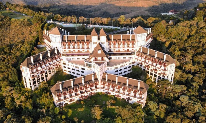 Alto do Capivari Apartment | CASTLE IN THE MOUNTAINS
