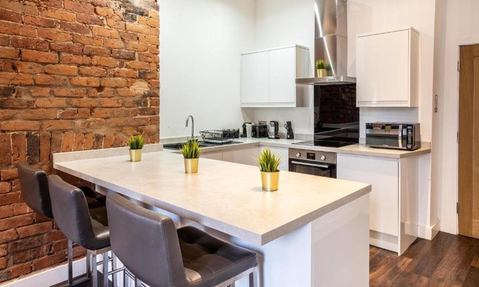 Liverpool City Centre Apartment | Castle Street Aparthotel by UStay