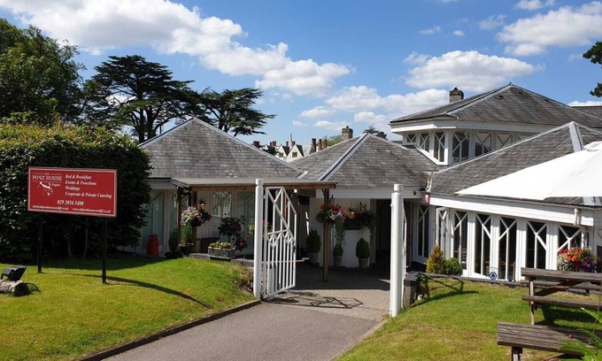 St. Fagans Apartment | Castle View 2 Bed Self Catering Apartment