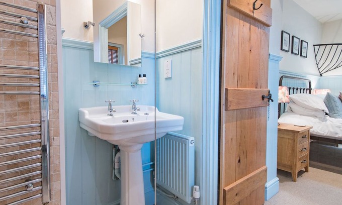 Sedlescombe Other | Castlemans Stables West - a house that sleeps 4 guests in 2 bedrooms