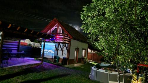 Golesti House | CasutaDeVacanta strada Fantanii 21 Aldesti