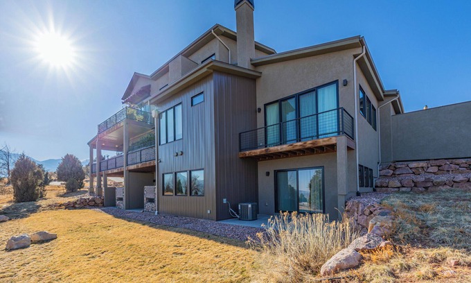 West Colorado Springs House | Cathedral Spires Luxury Home Tucked in the MTN'Snn