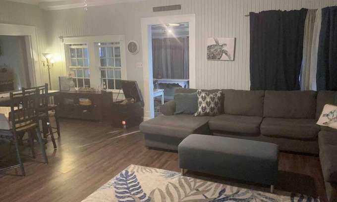 La Porte House | Cathy's Cottage By The Bay
