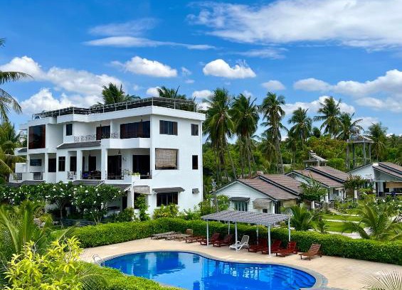 Central Mui Ne Beach Hotel | Catsen Bungalows & Pool Phan Thiet