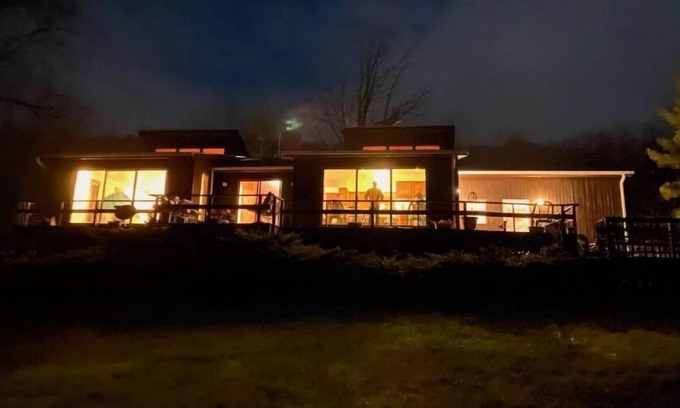 Oak Hill Apartment | Catskills mountain view 3br with Sauna/ Near ski