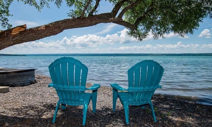 Town of Ledyard Cottage | Cayuga Sunshine: Luxury on Cayuga Lake. Close to Aurora!