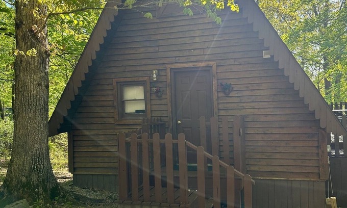 Eckerty Ski Chalet | Cedar A Frame Cabin 5 with HOT TUB on Patoka Lake in Southern Indiana