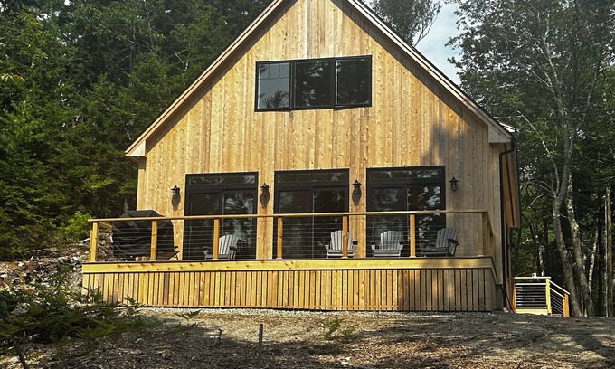 Southport House | Cedar Cove: a tranquil retreat on the water just minutes from Boothbay Harbor