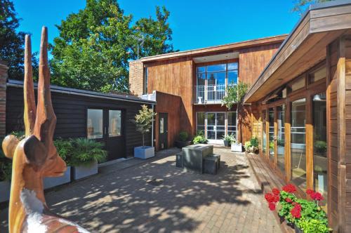 Canterbury House | Cedar House Canterbury