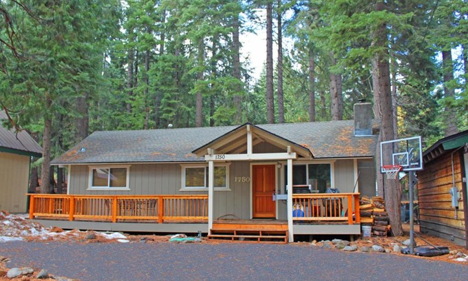 Sunnyside House | Cedars Palace Home
