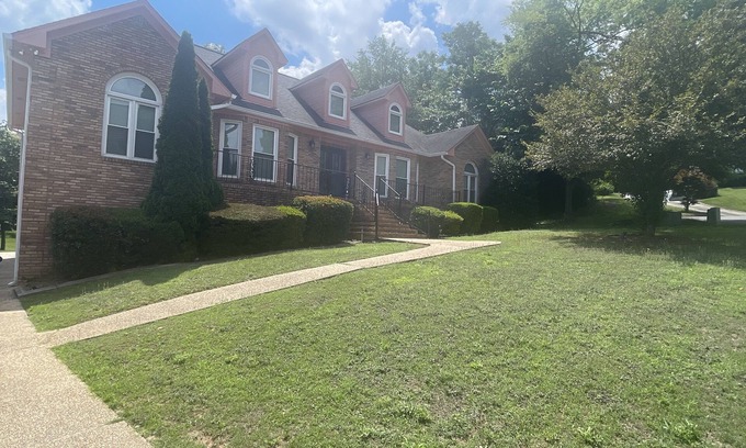 Birmingham House | Ceddyz chateau downtown Birmingham