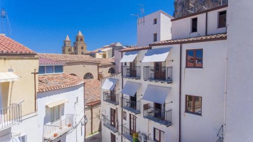 Old Town House | Cefalu in Blu