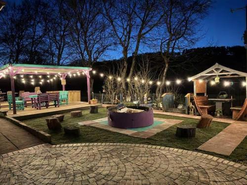 Shotts House | Celebrating or Relaxing 5-star farm stay with spa and more!