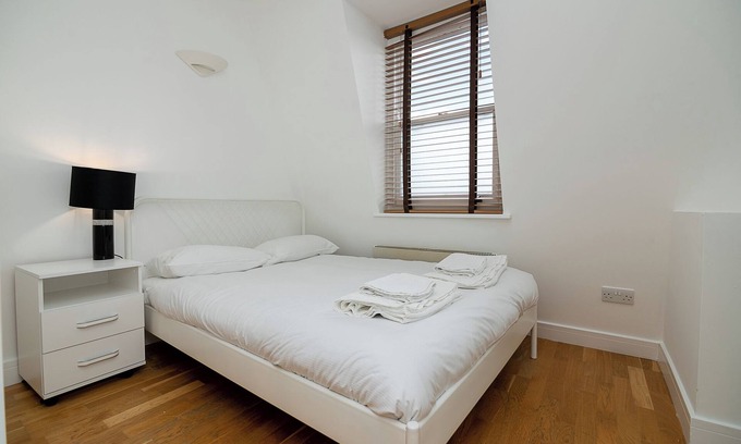 Holborn and Covent Garden Apartment | Central 1 Bed 5 Min Walk to Chancery Lane Station