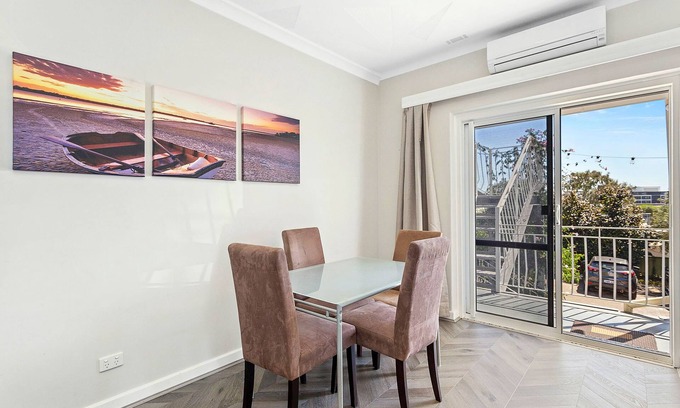Fremantle Apartment | Central 1BR - Explore Fremantle