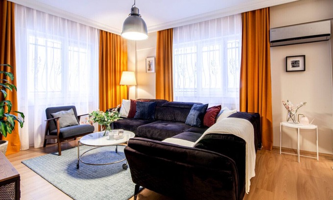 Osmanbey Apartment | Central and Convenient Flat in Sisli