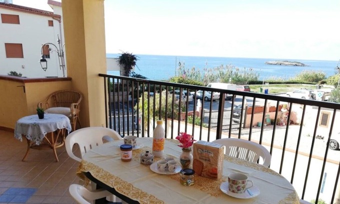 Marina Di Camerota Apartment | Central apartment with sea view 150 meters from the Bellavista Residence beach