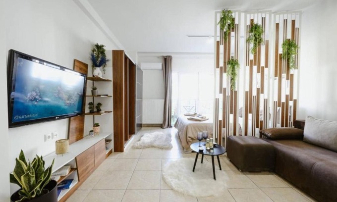 Volos City Centre Condo | Central Comfort Beta