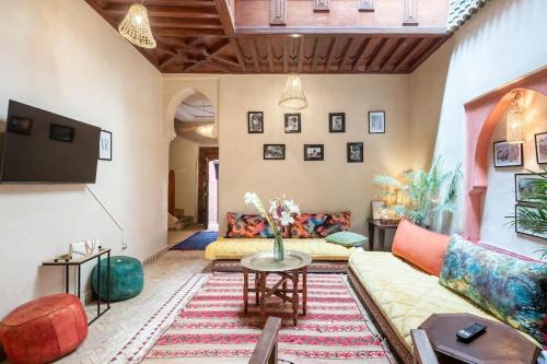 Riad Zitoun Jdid Villa | Central Entire and exclusive house ,Ryad no shared