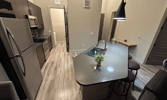 Frisco Apartment | Central Frisco Apartment 1-bedroom apartment Near Hwy 121 and Ohio