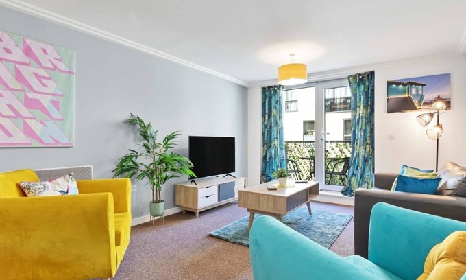 Brighton City Centre Apartment | Central Garden View | By My Getaways