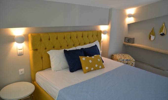 Skiathos Apartment | Central mezonette for 3