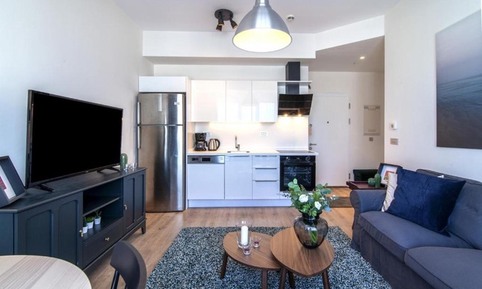 Kartal Apartment | Central Residence Flat near Metro in Kartal
