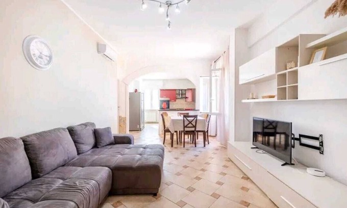 Torvaianica Apartment | Central seaside apartment