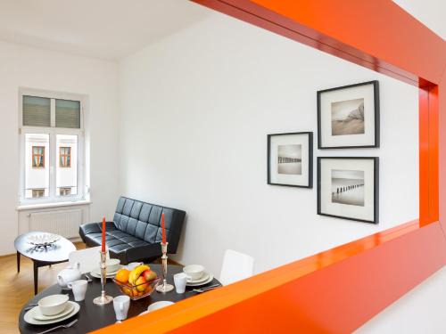 Weißgerber Apartment | Central Vienna-Living