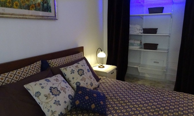 Bari City Centre Apartment | Centralissimo Bari apartment, overlooking Via Sparano