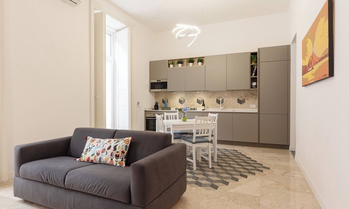 Historical Center Apartment | Centrally located apartment for families and friends with discounts and offers.