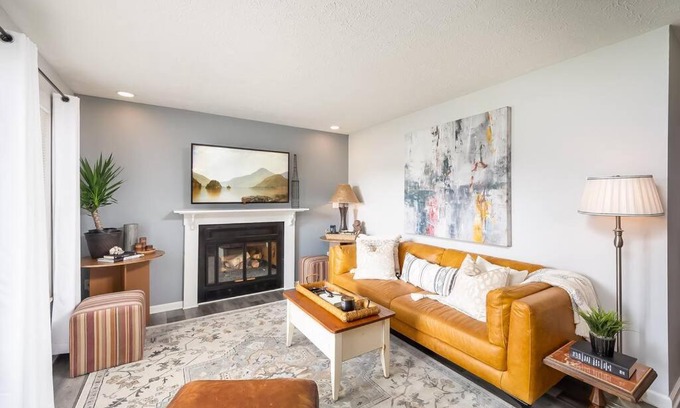 Columbus House | Centrally located designer ranch-style home